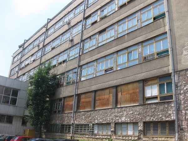 Mašinski fakultet u Sarajevu prije renoviranja Mašinski fakultet u Sarajevu prije renoviranja