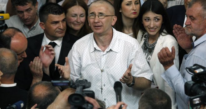 Studenti prekinuli predavanje Darija Kordića: Ti si ratni zločinac