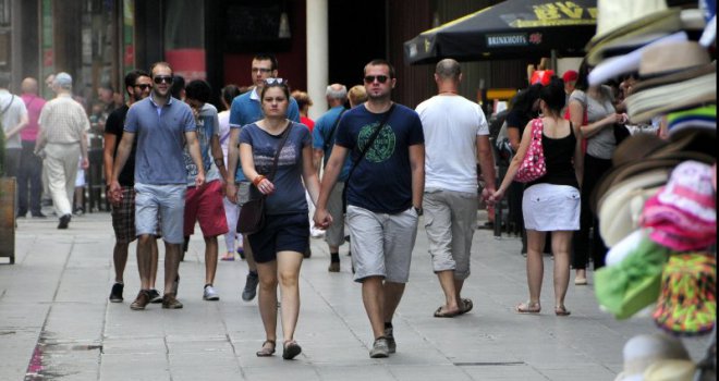 Tokom jutra oblačno, a popodne nam ponovo stiže sunce