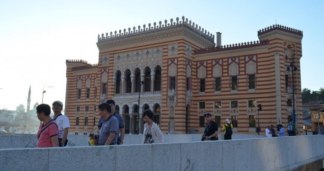 Konačno: Uvodi se cjelonoćna autobuska linija Vijećnica - Dobrinja?