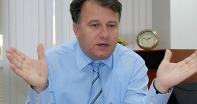 Da li je bivši premijer FBiH Nermin Nikšić, 'spašavajući' radnike Krivaje, počinio krivično djelo?!