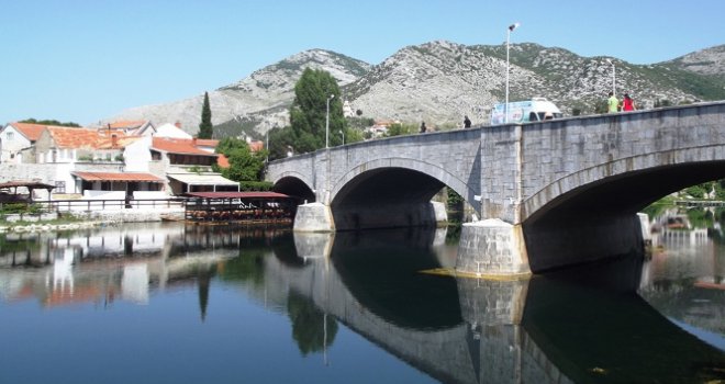 Tragedija u Trebinju: U apartmanu pronađeno tijelo mladića