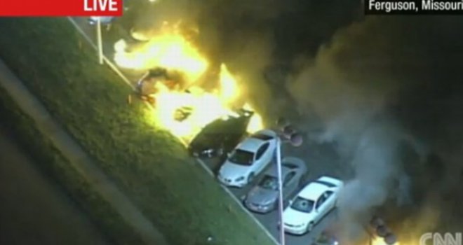 Policajac koji je upucao crnog tinejdžera poručio: Opet bih učinio isto!