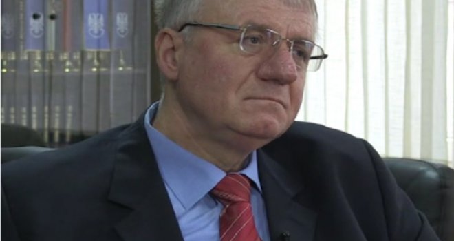 Šešelj pred kamerama Face TV-a priznao: Srebrenica je najmračnija tačka na srpskoj strani!
