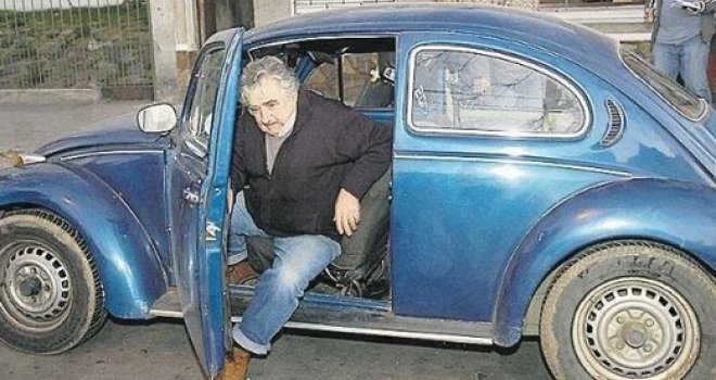Autostoperu stao najskromniji predsjednik na svijetu: 'Nisam mogao da vjerujem ko me vozi!'