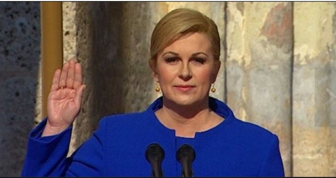 Kolinda Grabar-Kitarović slikala se ispred ustaške zastave!