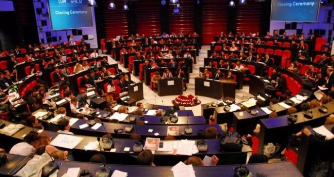 Danas prvi regionalni forum Evropskog parlamenta mladih u Sarajevu!
