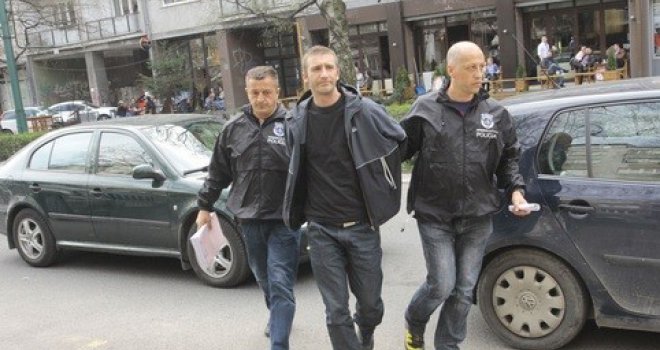 Izudinu Tahiroviću pritvor produžen do 15. jula: Još se ne zna iz čijeg je pištolja ubijen Mirza Raščić
