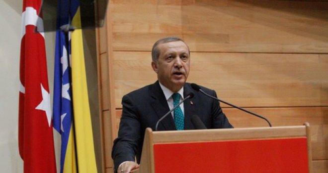 Dok Erdogan uvodi diktaturu u Turskoj, nemoćna Evropa je na koljenima