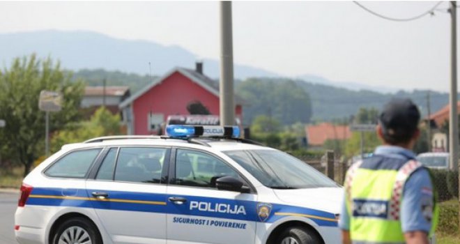 Zatvorio u stan 20-godišnjaka iz BiH i tukao ga metalnim predmetom   