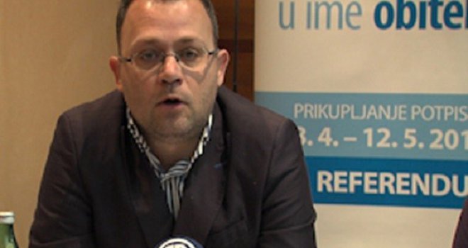 Ministar Hasanbegović reagirao na fotografiju: Ostavka, zbog čega?