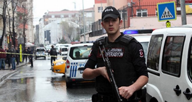 Novi napad u Istanbulu: Ubijene napadačice koje su bacile bombu na policijsku stanicu 
