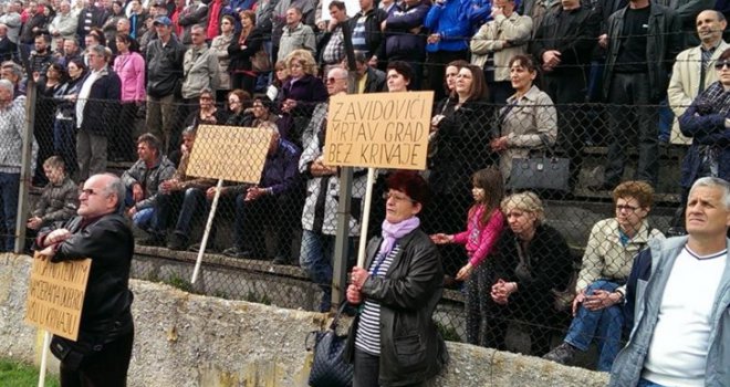 Nakon sastanka s Vladom FBiH: Radnici Krivaje Mobel odustali od štrajka glađu