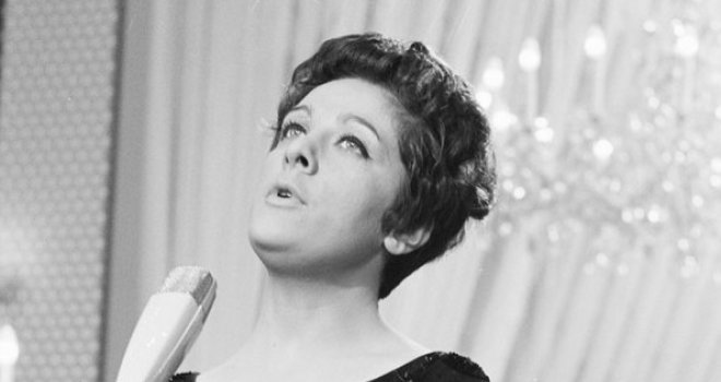 Odlazak kraljice ex-yu estrade: Umrla Lola Novaković