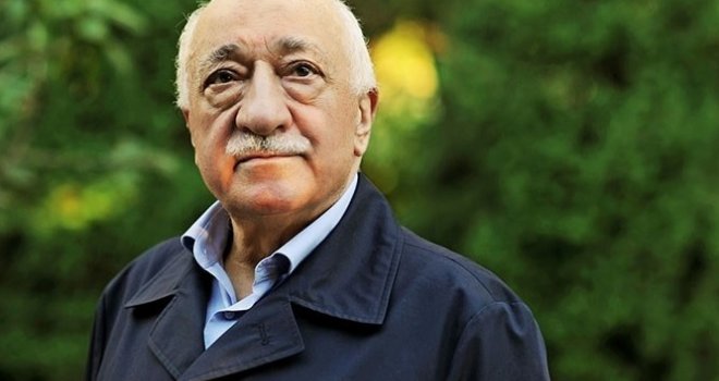 Turska:  Suspendovano s dužnosti 12.800 policajaca 