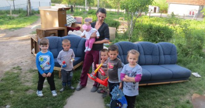 Živinice: Osmočlanoj porodici stigla pomoć iz Norveške