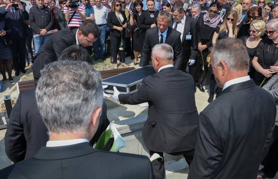 stojakovic-sahrana2-jpg