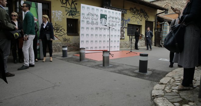 Baščaršija postaje pješačka zona: Nema više parking papaka, a evo kome je dozvoljeno kroz ulice