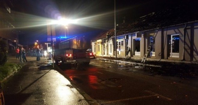 Požar u Banjaluci: Vatrena stihija gutala roštiljnicu, a onda se proširila i na okolne objekte