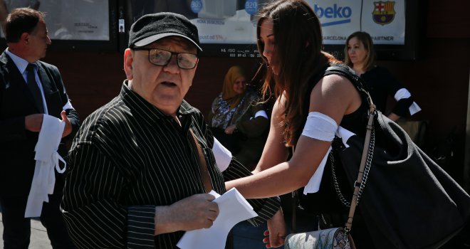 Dan bijelih traka obilježen u Sarajevu: Bijela traka je simbol mraka koji se 1992. nadvio nad Prijedorom