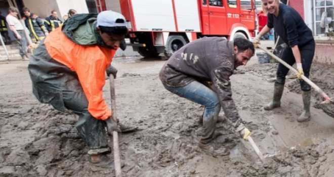 Izbjeglice pomažu poplavljenim gradovima u Njemačkoj