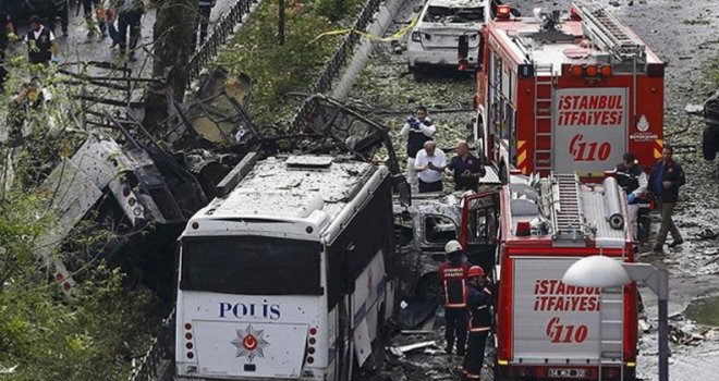 Novi teroristički napad u Istanbulu: Najmanje 11 mrtvih, meta autobus sa policajcima