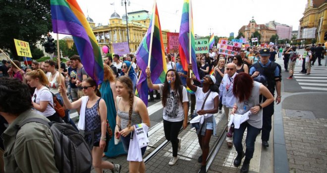 Zagreb Pride pod sloganom : 'Još Hrvatska ni’ propala!'
