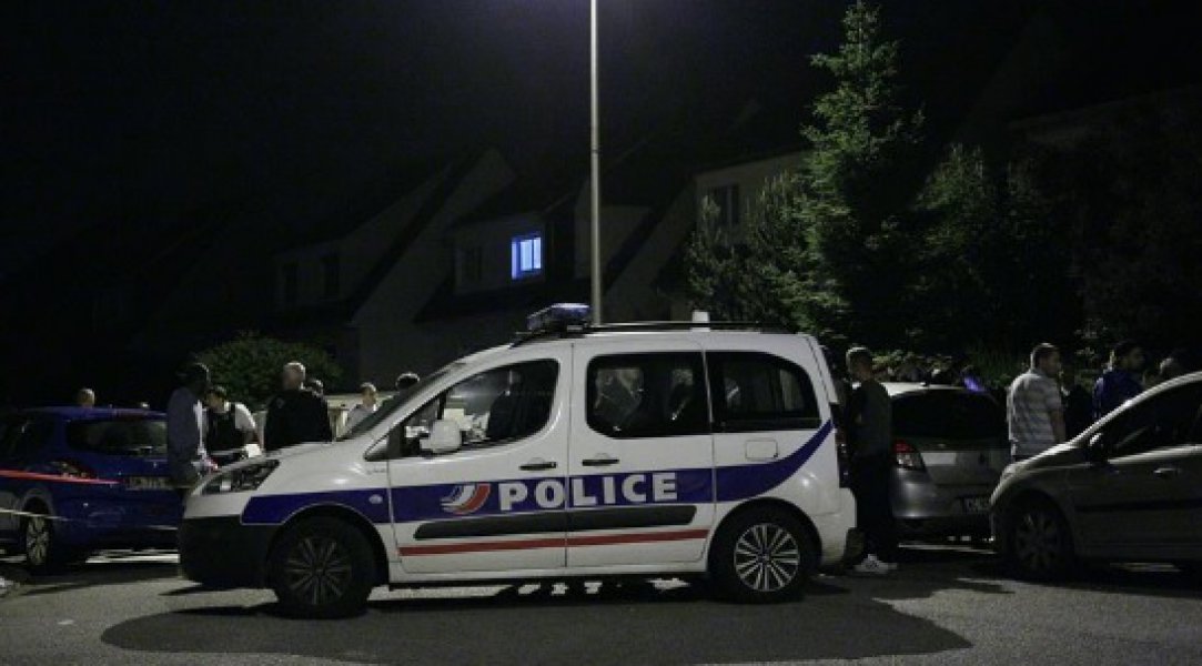 policija-pariz-francuska