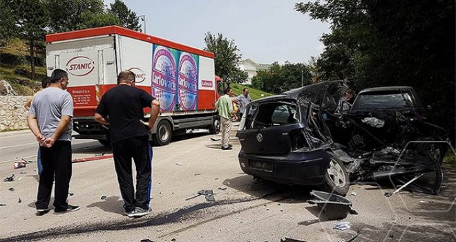 Teška nesreća na putu Mostar-Široki Brijeg: Dvije osobe poginule
