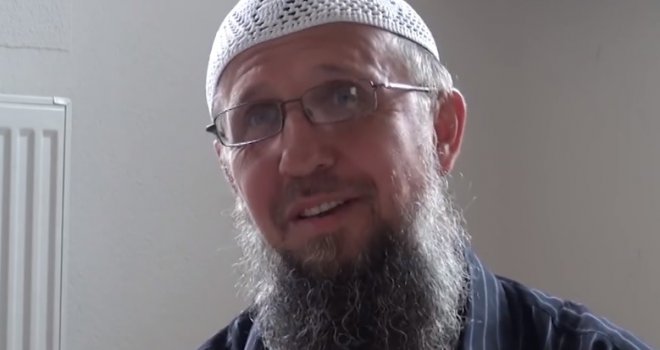 Izet Hadžić: Sad je mjesec ramazana, a Islamska zajednica radi sve da zekat usmjeri od naroda prema sebi...