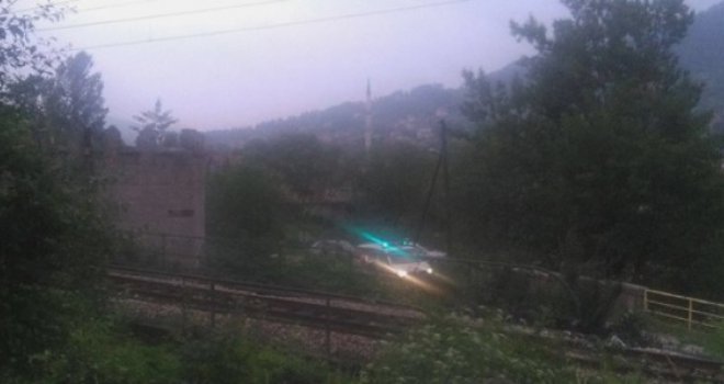 Tragedija u Sarajevu: Ženu pregazio voz dok je spašavala dvoje djece od sigurne smrti