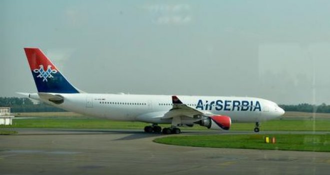 Er Srbija jutros poletjela za New York