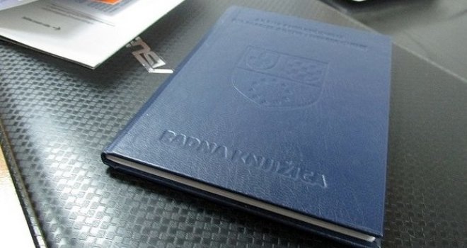 Dileme nakon ukidanja radnih knjižica: Hoće li se sada plaćati dodatni troškovi? 