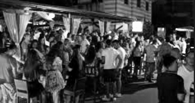 Nepodnošljivi tehno-turbo zvuci i cajke rastjeruju goste i turiste oko Starog mosta