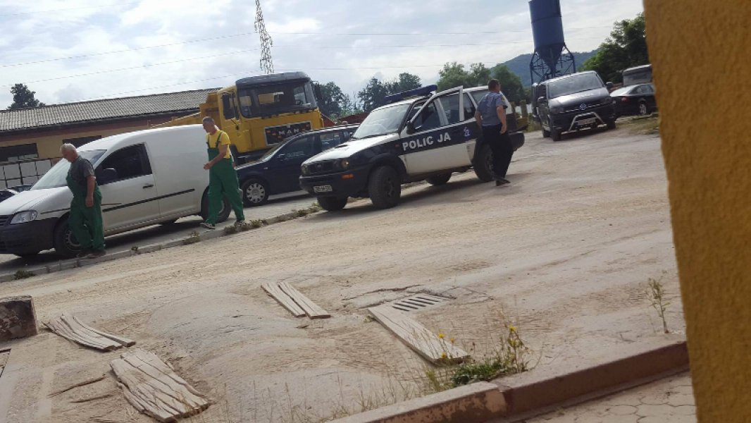 tuzla-kvarc-policija-3