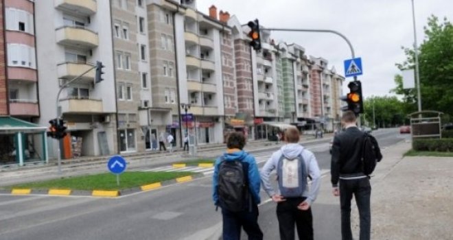 Banjaluka: Grupa navijača spasila ženu od muža nasilnika