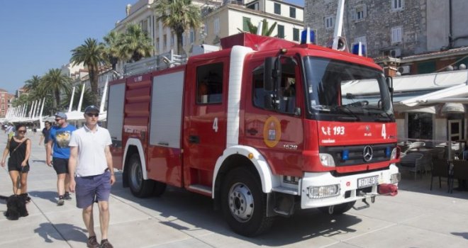 Uzbuna na splitskoj Rivi: Koncetracija plina na granici eksplozije