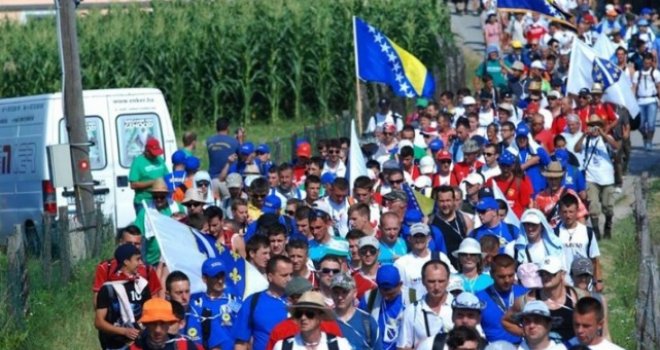 Učesnici Marša mira iz nekoliko gradova stigli u Potočare