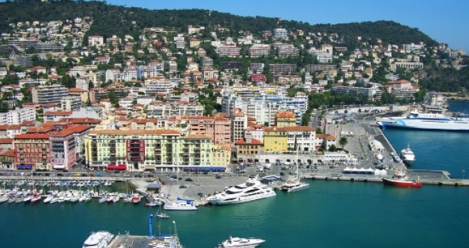 Nova panika u Nici: Pronađen još jedan kamion s eksplozivom; evakuisan i aerodrom!