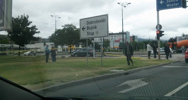 Nesreća na Stupu: Autom se zaletio u dva pješaka i biciklistu, povrijeđeni prebačeni u bolnicu