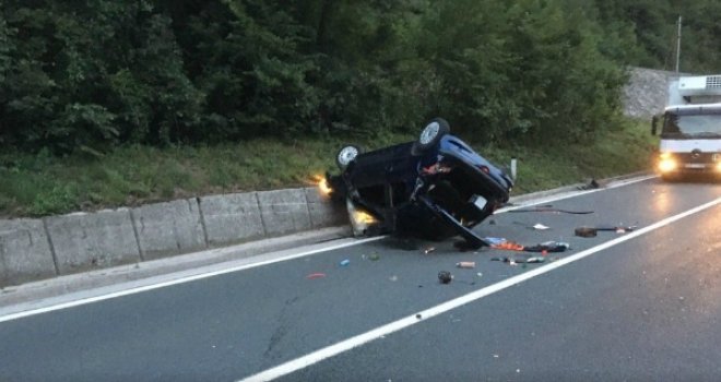 Težak udes u blizini Sarajeva, povrijeđene dvije osobe