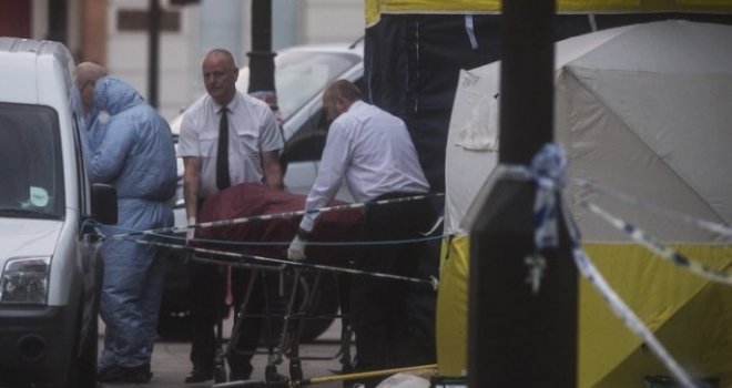London: U napadu nožem jedna žena ubijena, pet osoba ranjeno