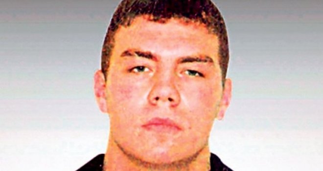 Rat navijača u Beogradu: Usred dana iz kalašnjikova upucan vođa grupe 'Zabranjeni' Alen Kostić