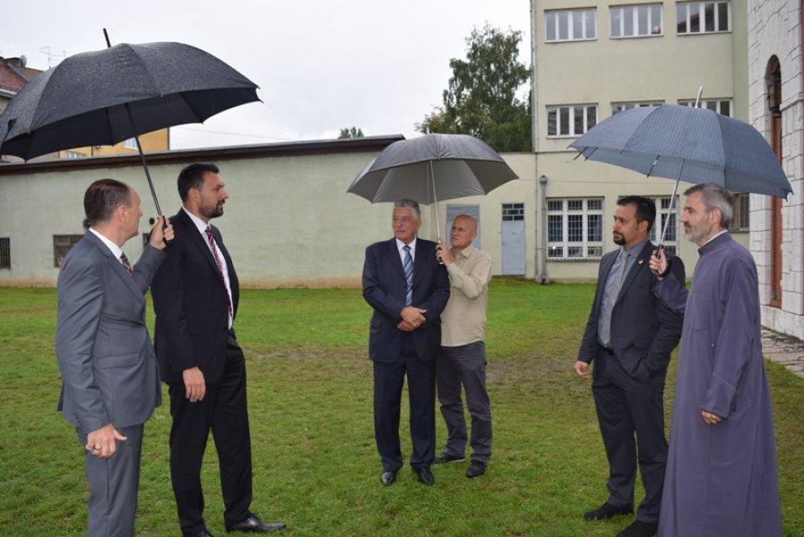 vlada-ks-u-posjeti-hramu-svetog-preobrazenja-4