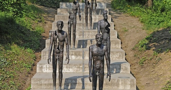 Jugoslavija: tamnica naroda ili zemlja bratstva i jedinstva?