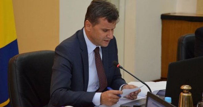 Nismo povukli nikakav novi potez oko privatizacije Sarajevo osiguranja, čude me osude iz SBB-a