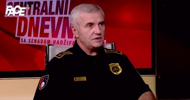 Vahid Ćosić u CD-u: Neću podnijeti ostavku! Konakovića interesuje sigurnost njegovog granapdžije jer...