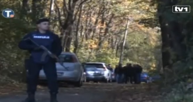 Ko podmeće oružje BiH: Šta se prešućuje u pokušaju novog atentata na Vučića?