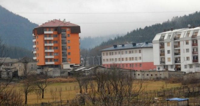 Maloljetnik pucao u 39-godišnjaka koji se potukao s njegovim ocem