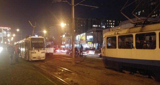 Policija utvrđuje da li je tramvaj udario ženu u Sarajevu